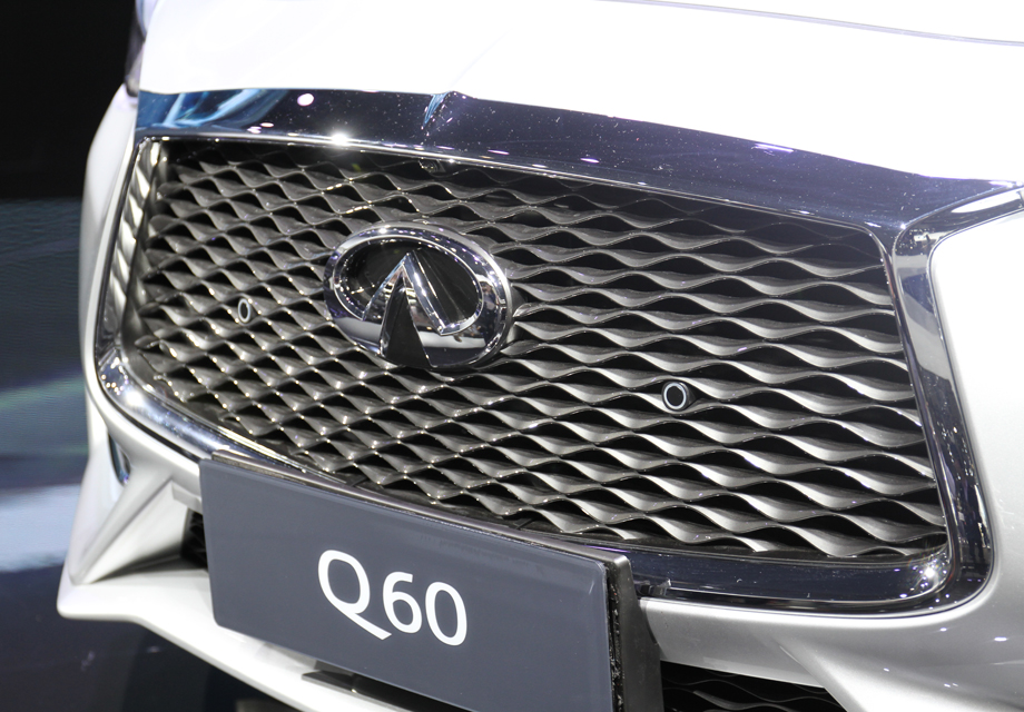 ȫ����Ƶ�ǰ������դ�����ص㣬��������Ϊ����״����������͸���������ͬʱ�仹�䱸������ʽ������դ��