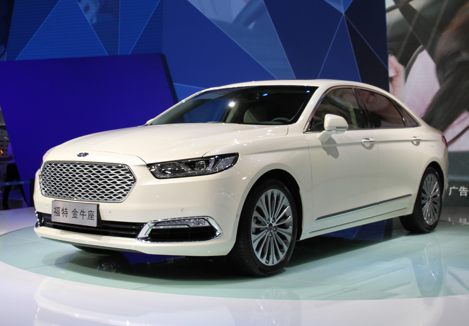 ��Ϊ�콢���ͣ���ţ������ȫ�¼���ʽ��Ƶ���������˸������µ�������ԣ�����ϸ���ϱ�ø���ƫ�������񣬸�����һλ��ׯ�����ص���ʿ��