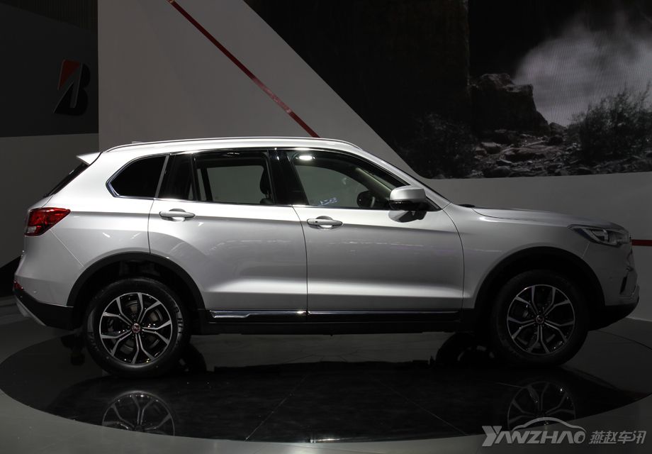 ��Ϊ���������׿�춯SUV������X7�춯���п�����δ���Ĺ���SUV�г�ռ��һϯ֮�ء�