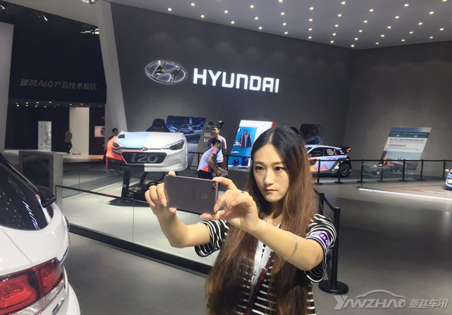 ��ϵ�������°����ܵ�������Ӱ�죬���й����Ӳ����ù������ִ�չλ���⡰Сè����ֻ�������ܹ��������ˣ�