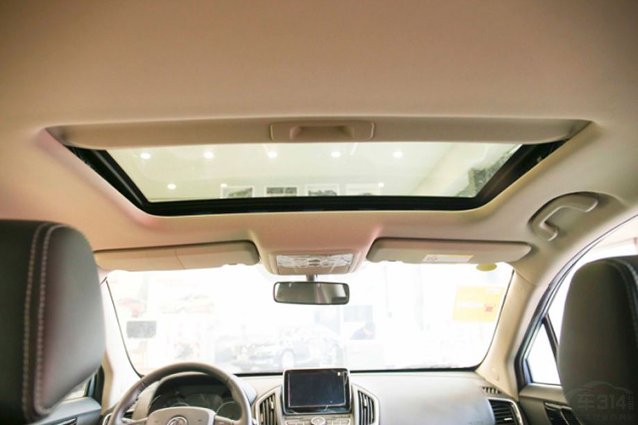 �綯�촰װ��������Ϊ�������AX5�����ṩ���õĲɹ⣬���Ҽ��������ڳ��ڵ�ѹ�ָС�