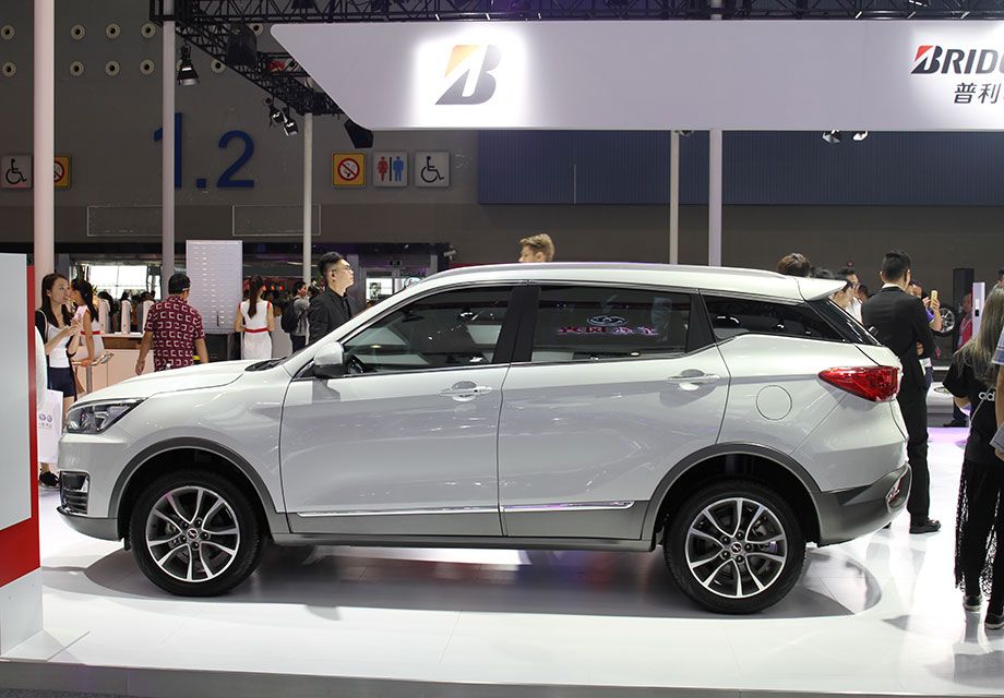 ����ʽ�ĳ��������˺���X5����ȥ�����˶��С�