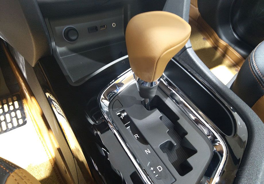 ����DX7�����������������������4G63T 2.0T������ѹ��������ƥ��5���ֶ������䡣