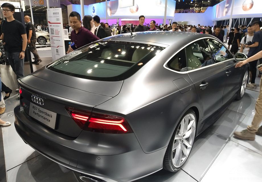 �³��ڷ�������������ͨ�泵�Ͳ�����ԣ�����Ȼ���õ���8������һ������䡣