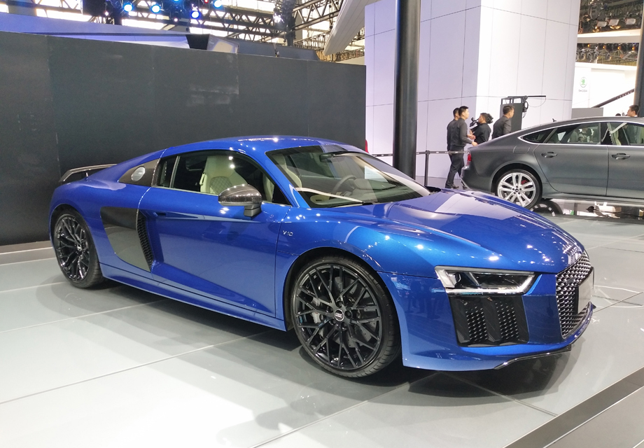 ȫ�µİµ�R8���α������ڶ�ľ���Ԫ�أ�����û�н��д������ĸĽ���