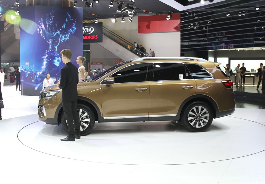 ����KX7�̳��˺�ϵ������ֵ���ص㣬��Хʽǰ������Ӳ���ֲ�ȱ��ʱ����Ϣ��