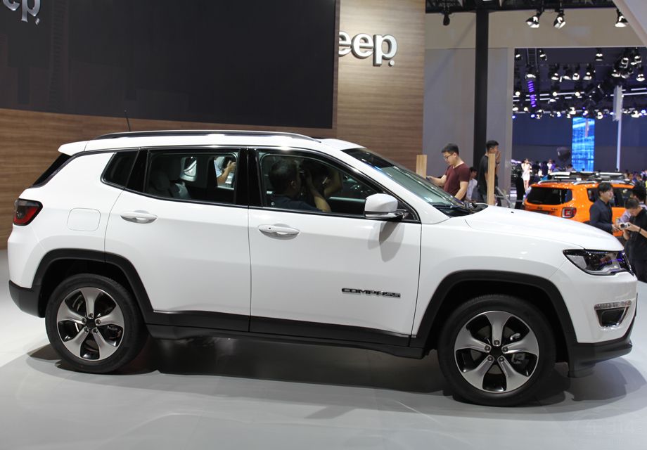 ָ���ߵ���ۺʹ���ŵ�����źܶ����Ƶĵط�����ʽ�ֿ�����͡�Ӳ�ʵ�����������ʽ��ǰ����ƣ���������Ұ�ԡ�