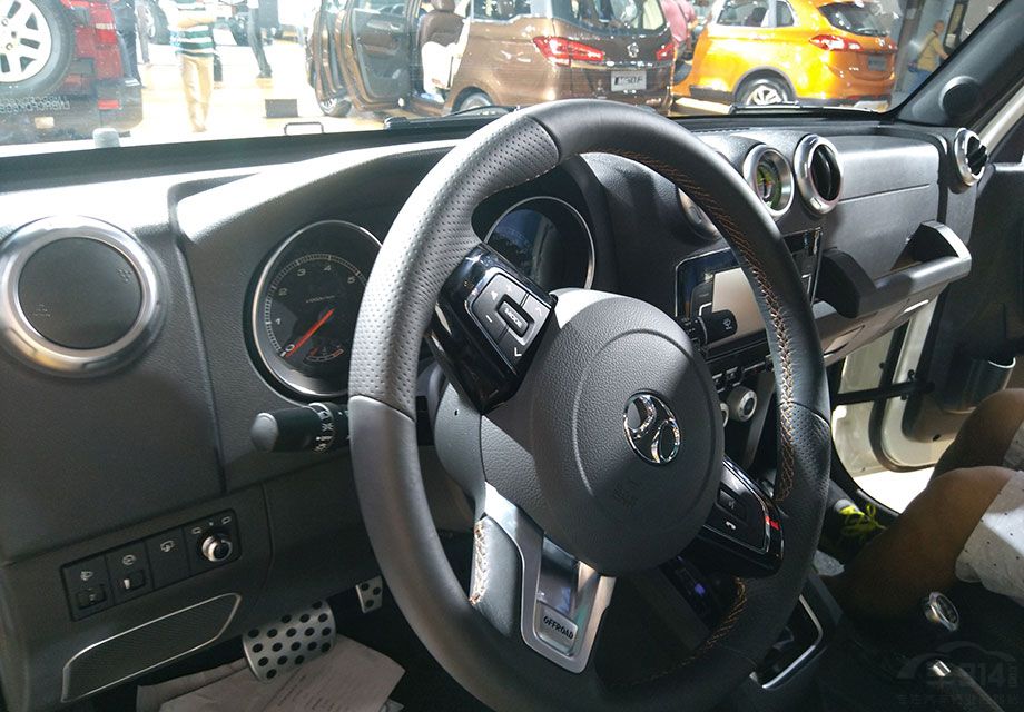 ���η��棬����40�������Դֲڣ�������Ӳ����Ϊ����