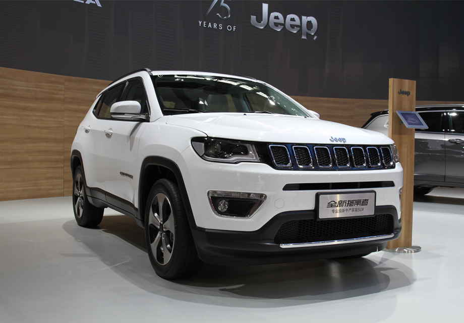 �Դ���С����������������ϵ�����õ��ַ�����λ����SUV�����ɹ��ڽ��ռ��������г���