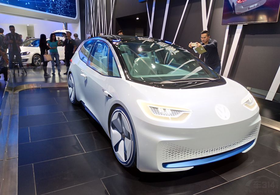 �ø�����öԿ�����ƣ���ӵ��ȫ�Զ���ʻģʽ��