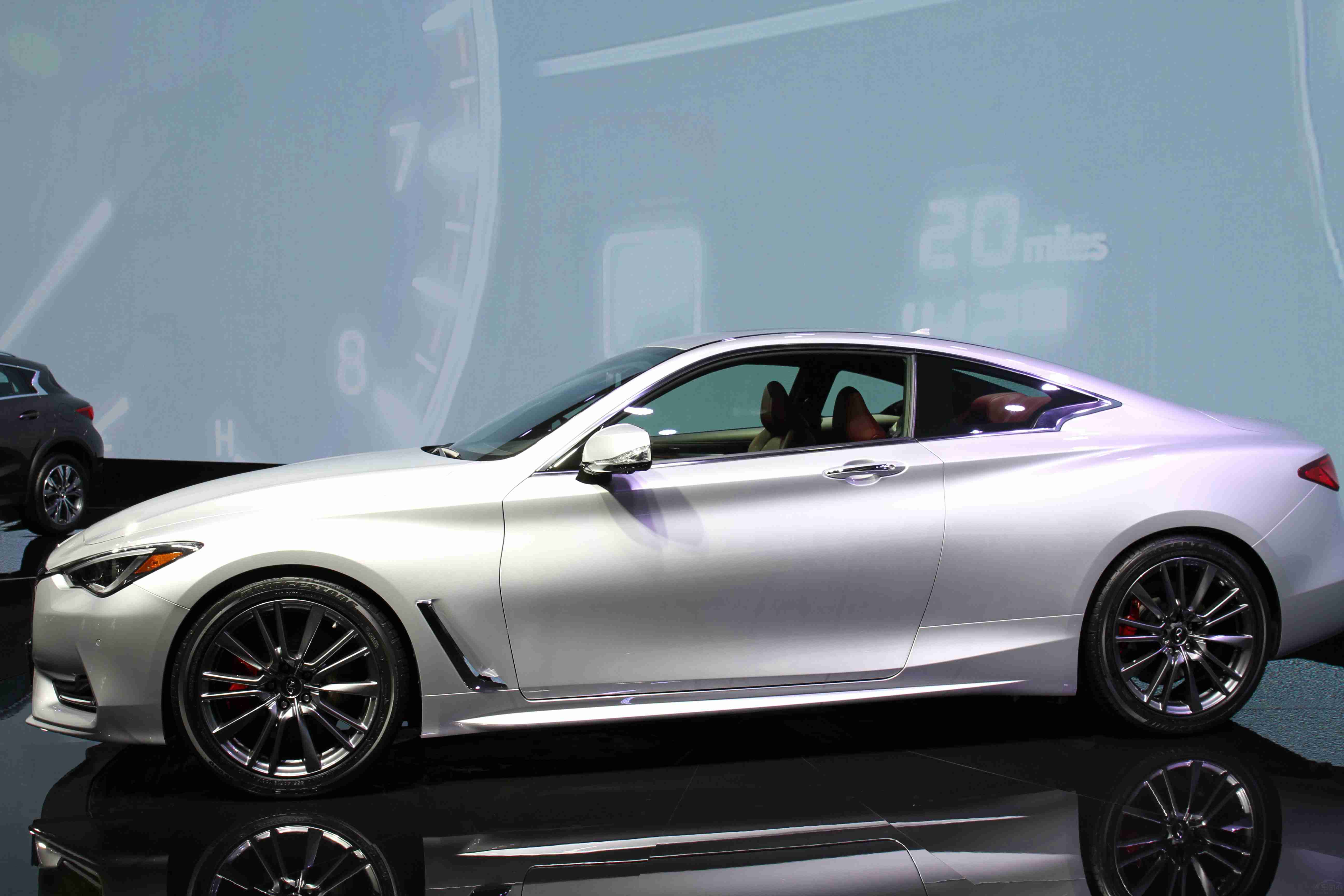 ǰ���������Q50L����������䡰�۽ǡ��ڲ�������դ��������ƣ��Եø���������