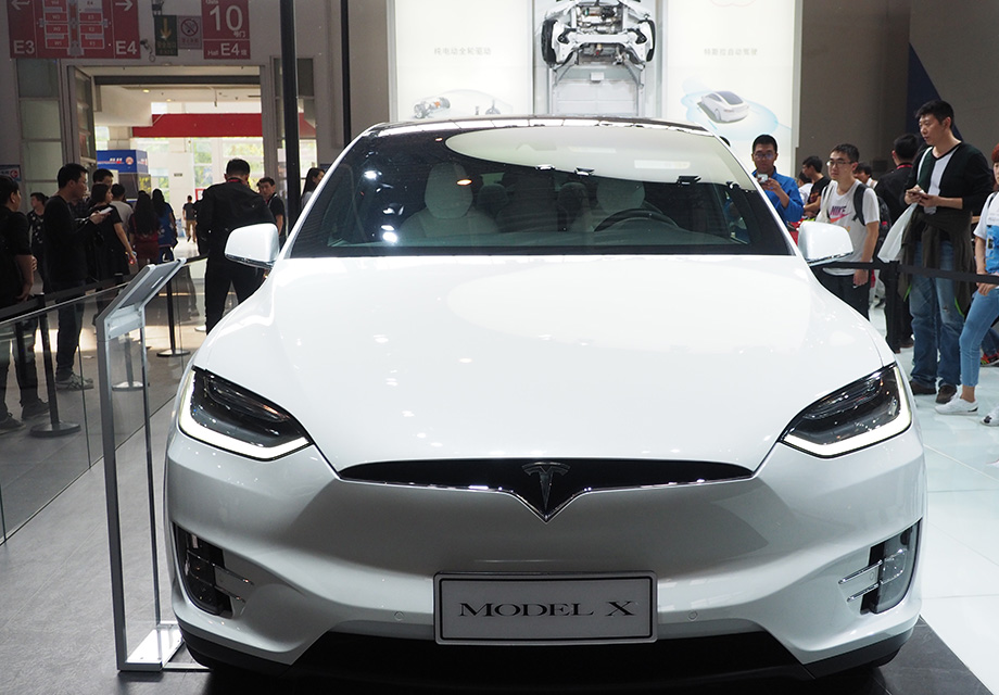Model X����һ������������Ͽ�����Ÿ��ʽ���ţ���ռ��30���׵Ĳ෽�ռ���ܳɹ�������