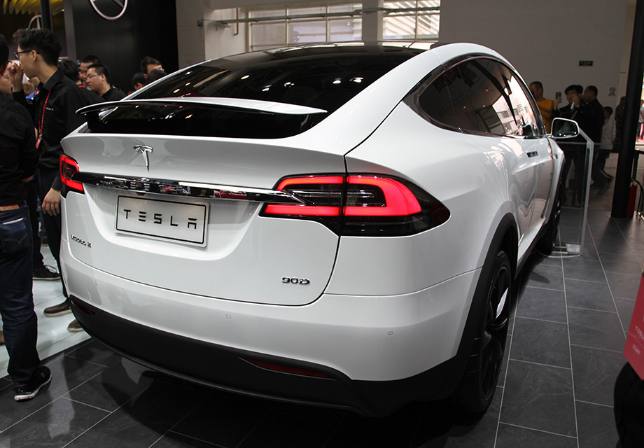 MODEL X����һ���ɹ�ȫ����ʹ�õĳ����ر������MODEL S��˵��