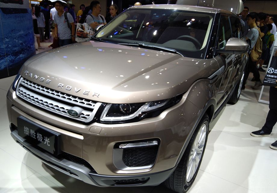 ȫ��LED��Դ�Ĵ������ʮ�־��£����������������ʽ�������Coupe���͵��ﱳ��ơ�