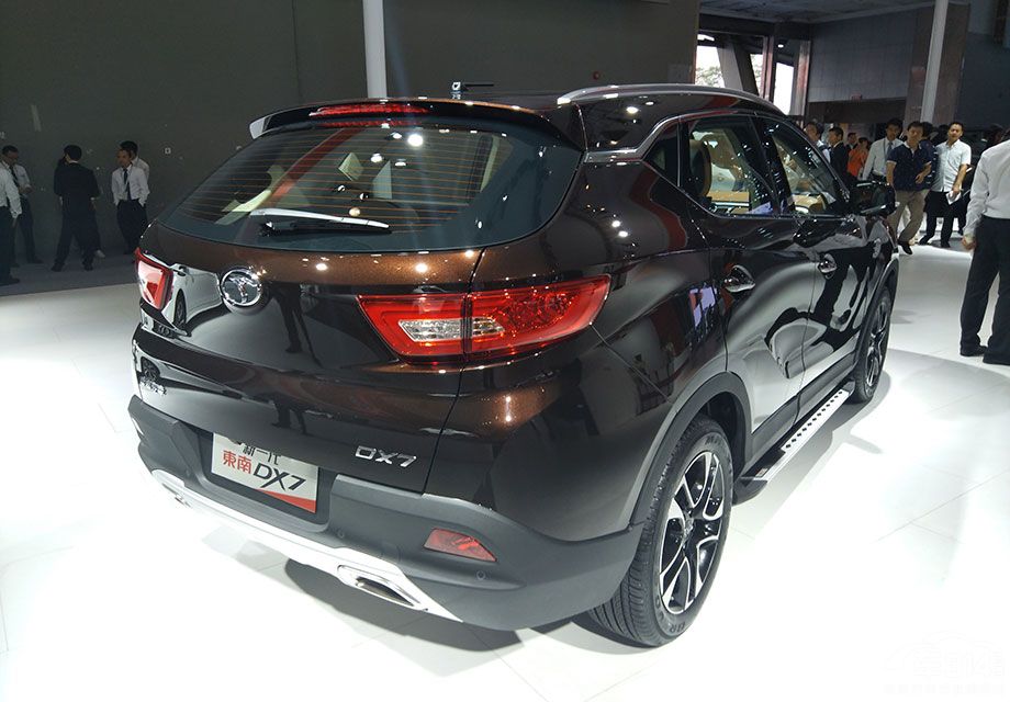 ӥ��ʽ�ĶƸ��������Ϭ����͸����ƣ�Ϊ��ͷ������ǿ���Ӿ��������