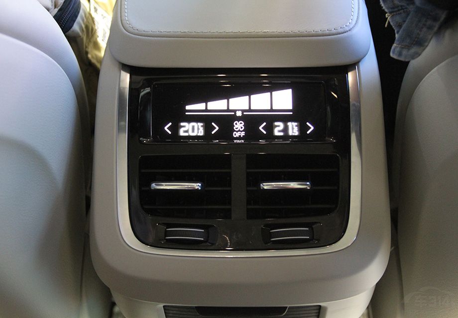 �������ܿ��Ը��ݳ������ص������Ÿ߶ȣ������Զ����ڣ��޷���Ԥ����