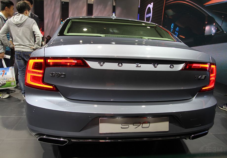 �ⲿ�����ϣ�S90�䱸������ӦLED��ơ��Զ�����������ӦѲ����ǰ���״�����á�