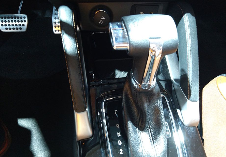 ����ϵͳƥ���ϣ�5���ֶ���4���Զ������䣬�����ڽ����Է���ʮ�ֳ��ڣ��ٹ����ͺĽ�6.4L��