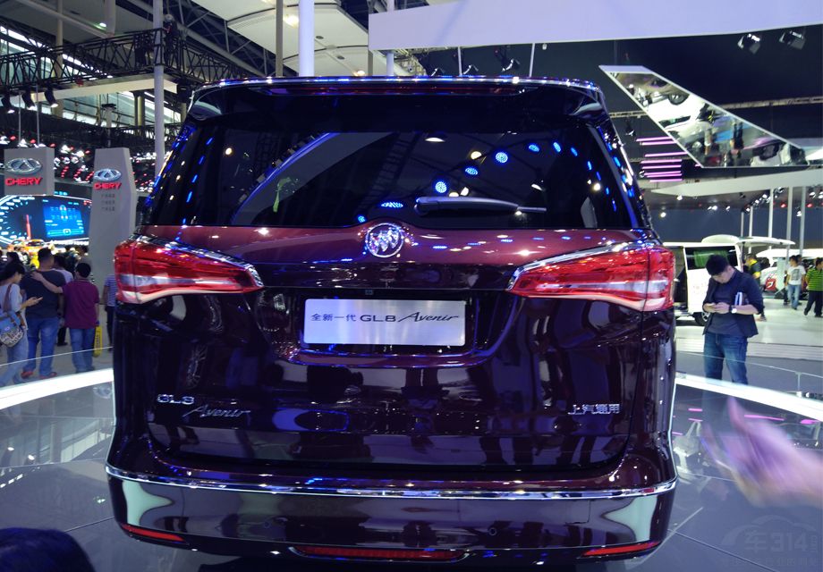 ��GL8�����α�ø����ݻ����ʣ��������ߵ���ţƤ��Moon-White�¹�׷�Χ�ơ���������ɵ�����ͷ�������Ԫ�ء�