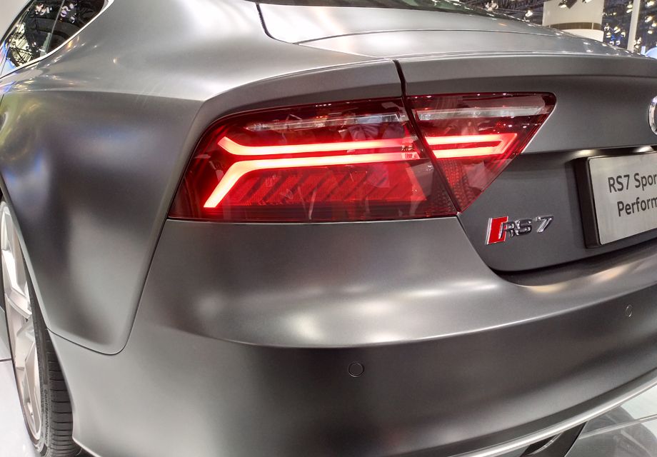 ��Ҳʹ�øó���0-100km/h�ļ���ʱ��ﵽ�˾��˵�3.7�룬����ͨ�泵������0.2�롣