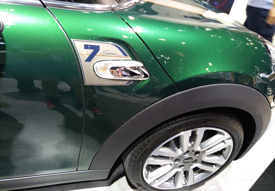 ��̥���棬�³��ṩ��17Ӣ���18Ӣ�����ֳߴ��ȫ��������Ȧ�ɹ�ѡ��