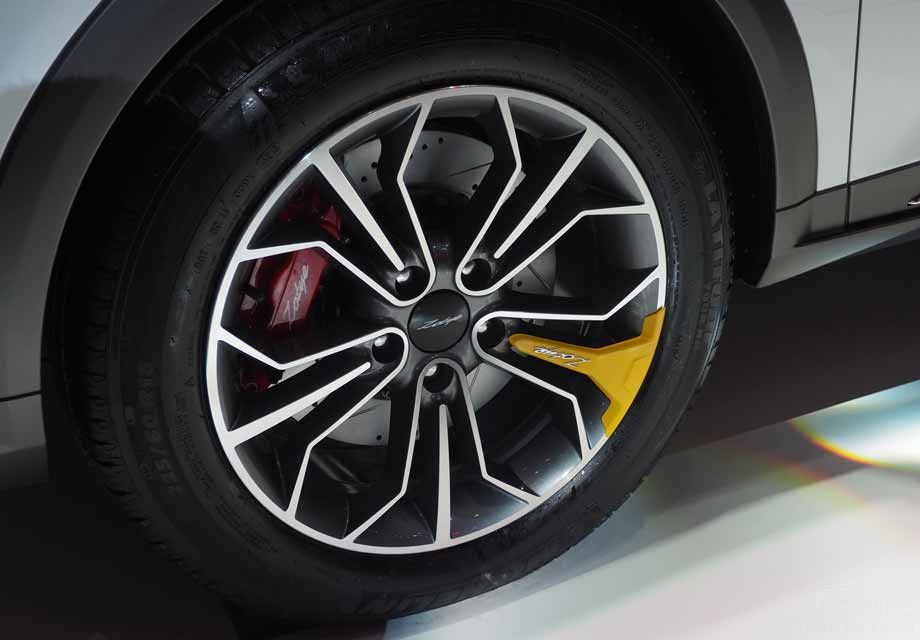 �����⣬�������棬�³�������һ̨1.5T�������������Ϊ162��������ֵŤ��Ϊ215ţ�ף�����̩T600�Ķ��������൱��