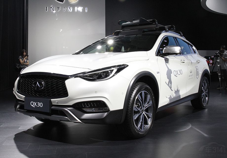 ����ǰ������;�ϸ���ڲ�����͸����LED�ռ��г��ơ�