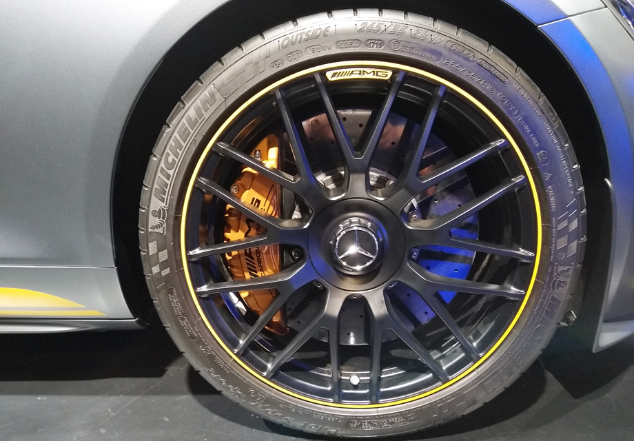 AMG GT�ĳ����߷ֱ�Ϊ4546/1939/1289mm�����2630mm��