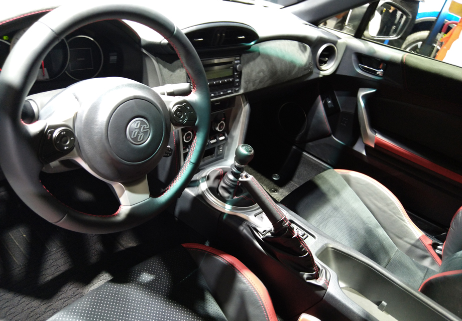 86����������Ƽ�࣬��ɫ�������ɫ����ߴ��䣬��������˶����