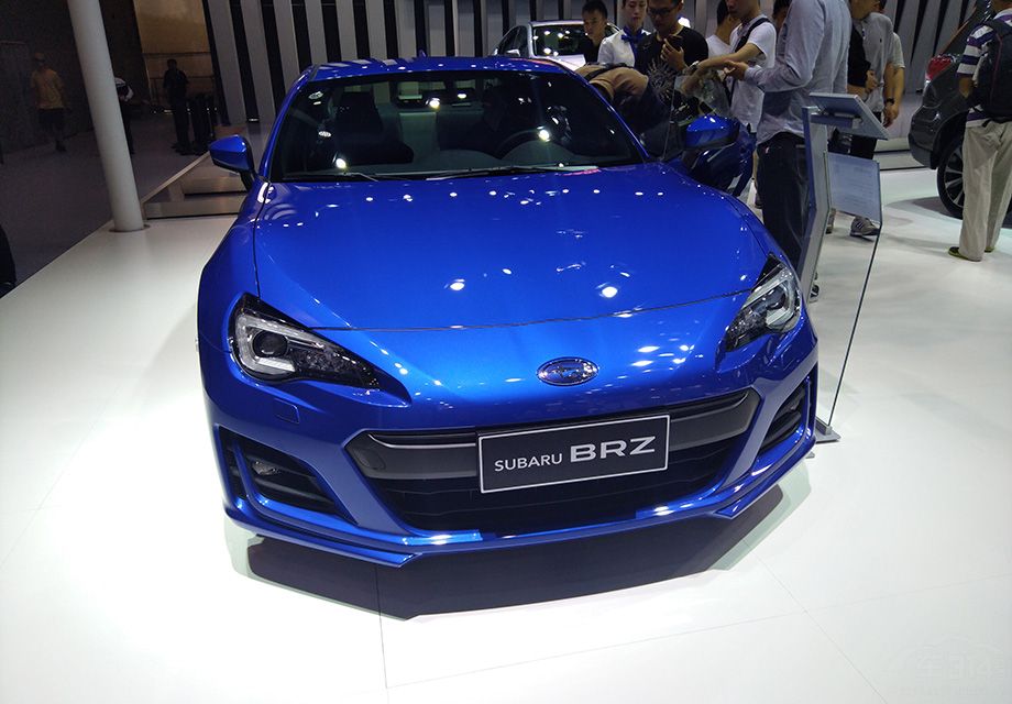 BRZ��86��˹��³����ﹲͬ�з��Ĳ�Ʒ��������������Ǵ�ͬС�죬ֻ���ڵ��������в�ͬ��