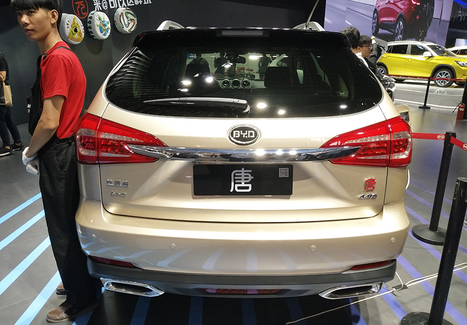 ��������������ʵ�����ߵ���ü�ͳ�������ܣ����Գ����ǵ����˶������ʡ�