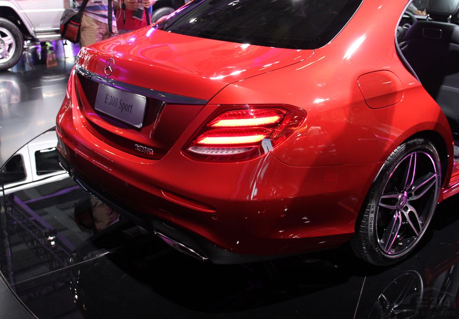 ���ڻ����Ƴ�1.6T������E180L���ͣ����ֵ�У��3.0T���͡�