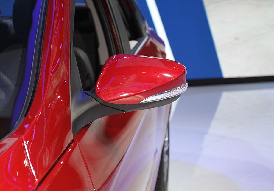 �ݶ��ĳ����߷ֱ�Ϊ4620��1820��1490mm�����Ϊ2660mm��