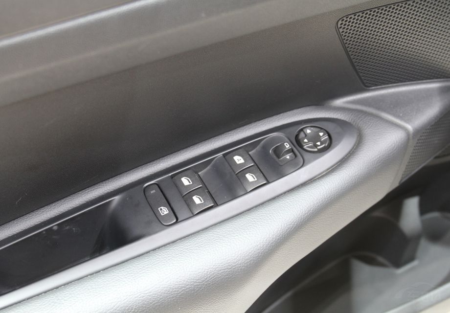 �������棬C4���δ�����1.2T��1.6T��1.6L�����������֮ƥ�����5���ֶ���6������һ������䡣