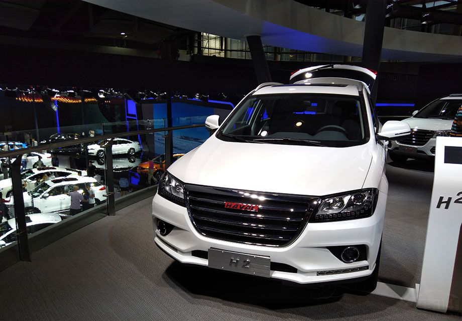 ����H2��̨����֮Ϊ��µ�����SUV�������ۼۼ�ʹ�ں���Ʒ���ж�û�����ƣ�������̨װ�����������ϸߵ���С��SUV��