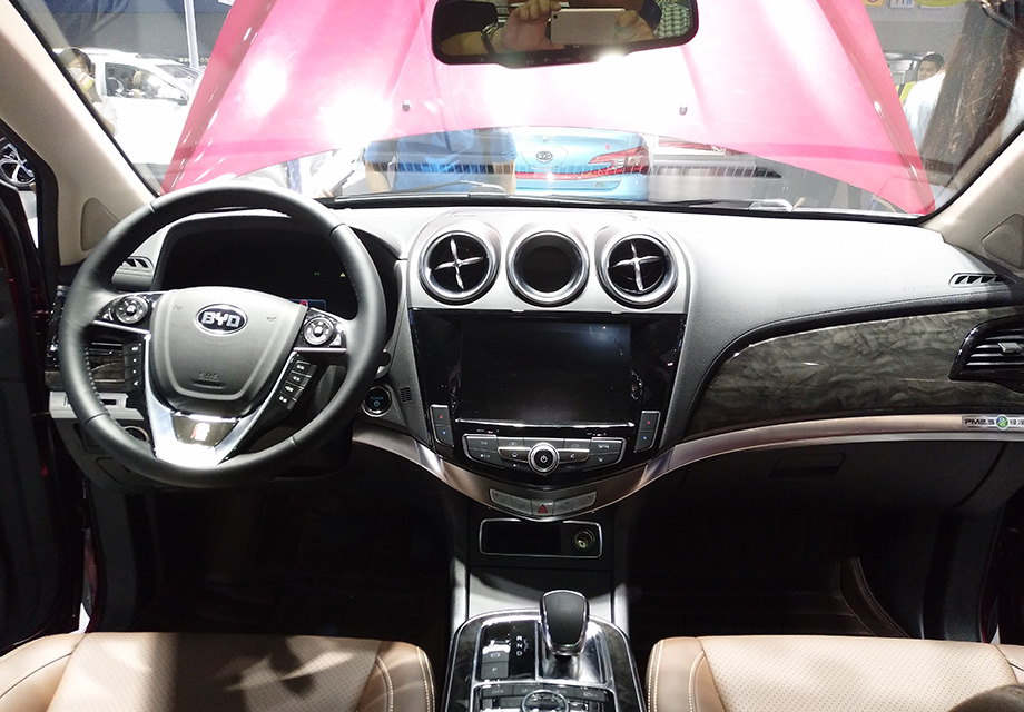 ���ǵ��������п�̨�Ĳ��֣��̳��˱��ǵϼ��廯�ķ��