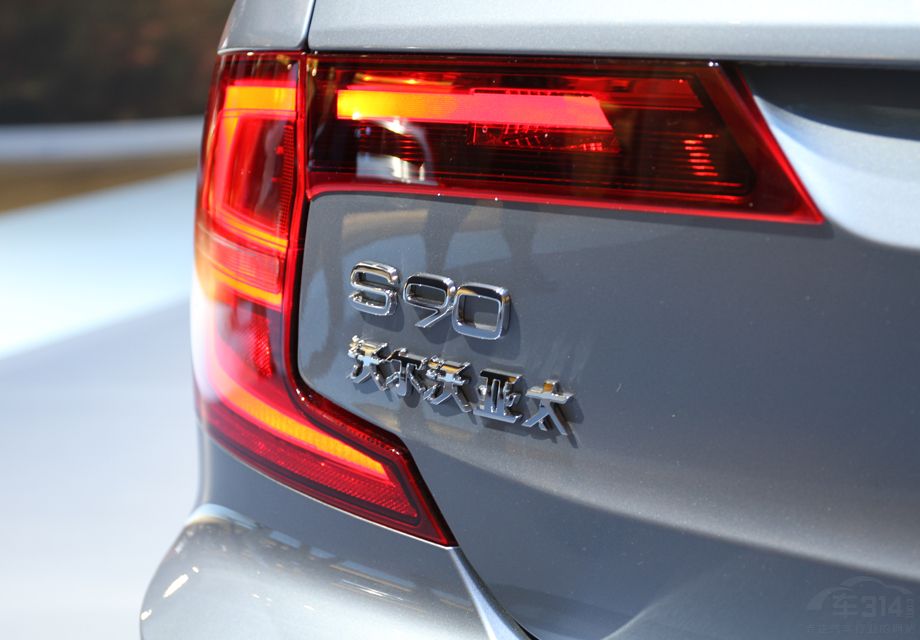 S90������ķ������ָв�����ƴɫ���ҲͦƯ���ģ��������÷����ƺ��е㲻��ͬ�����֡�