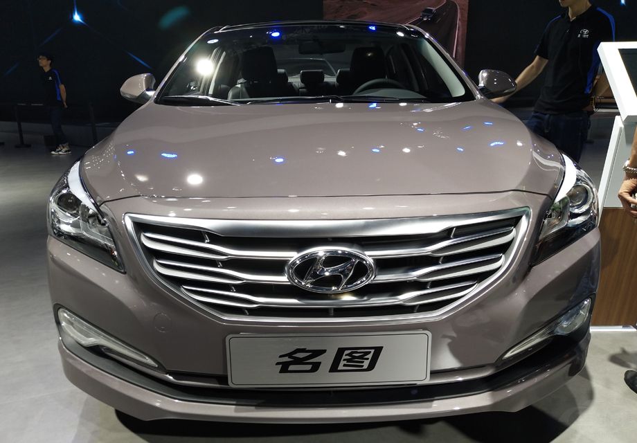 ��ͼӦ���ǹ��ڡ��ع������е��׿����ͽγ�������ۺͿռ��϶������˹��˶����ͽγ��Ĵ�ͳ��֪��