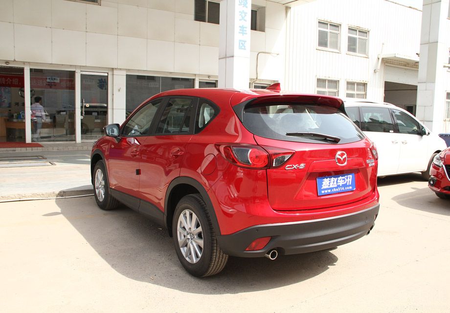 CX-5�������ýϸߵĳ��ͻ���ѡװMZD CONNECT����ϵͳ����ϵͳ�ڶ����2.5L�콢�������Ϊ�˱�׼���á�