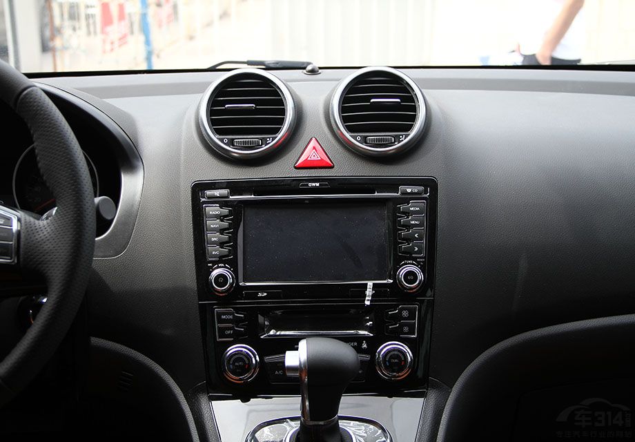 ���ܻ������÷ǳ��ķḻ���������ż�����Խ������RX5��Щ�½����ֵ����У�����H6�Ե��������ġ�