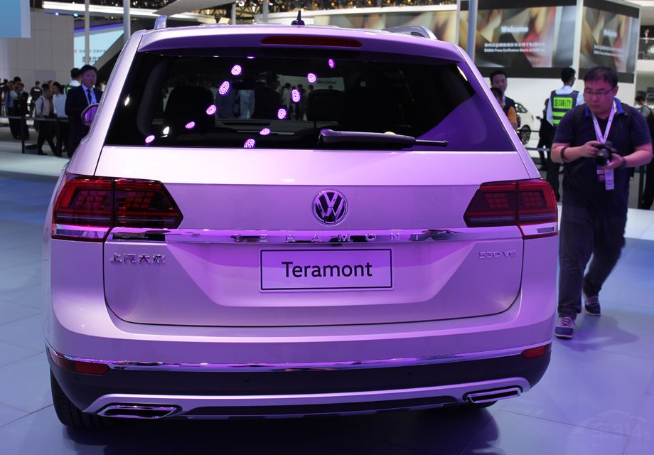 ����;����λ���д���SUV�����ǳ����ߴ��Ѿ��缶���˴���SUV�ļ���7�����ֳ�Ϊ��һ���׼���á�