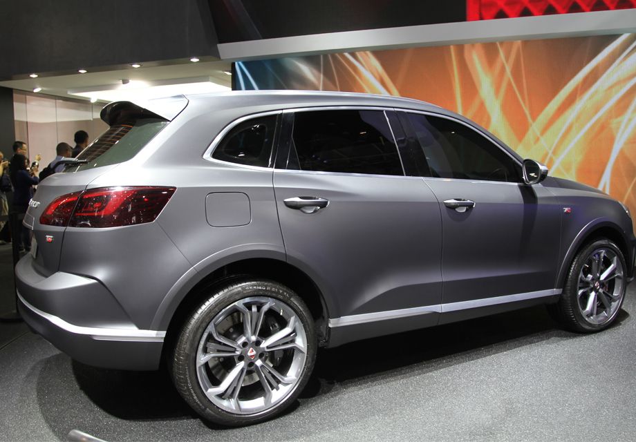 �������֣�����BX7����һ̨2.0T�������������Ϊ224��������ֵŤ��300ţ���ס�