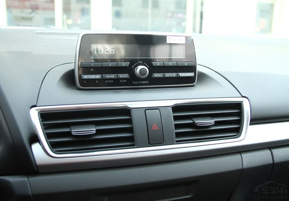 ����������2.0L�����ϱ�����18Ӣ��Ĵ���챡����¸�����������Ƭ�������յ��ͷ�������ͣ�ȡ�