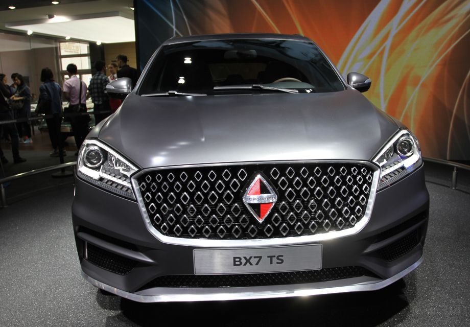 ����BX7��Ϊ����Ʒ�������ڹ��ڵĵ�һ��ͣ����а���������������ڽ��ʸߣ������������ȶ�����5000�����������һ��ȫ�µ�Ʒ����˵��Ϊ���ס�