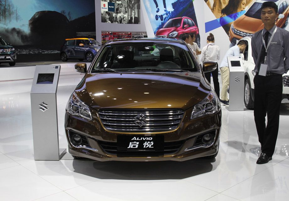 ���þ�����ľ���������һ��ҽΣ��������к���г���Ӧ���������⡣