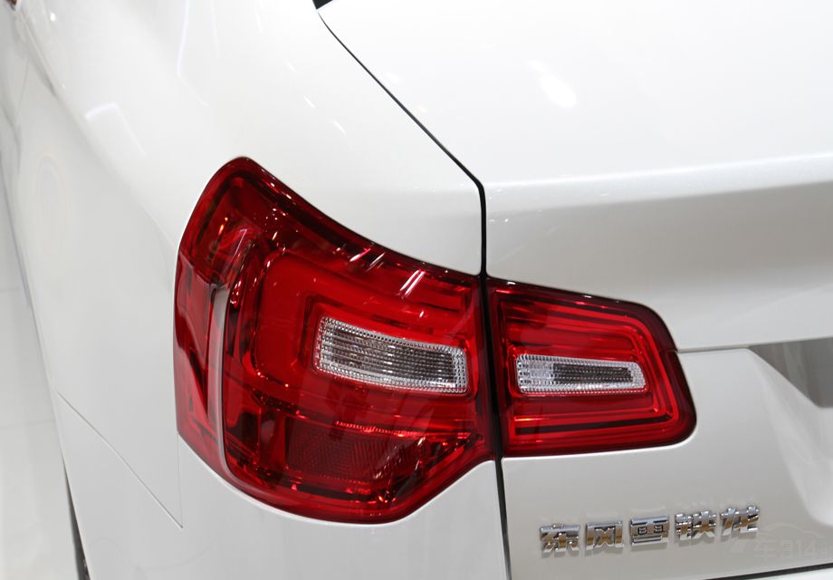 ����ϸ���ϣ�ѩ����C5�����ǳ���λ���ӷ촦û��̫��ķ�϶���Ӿ�Ч���ܺá�