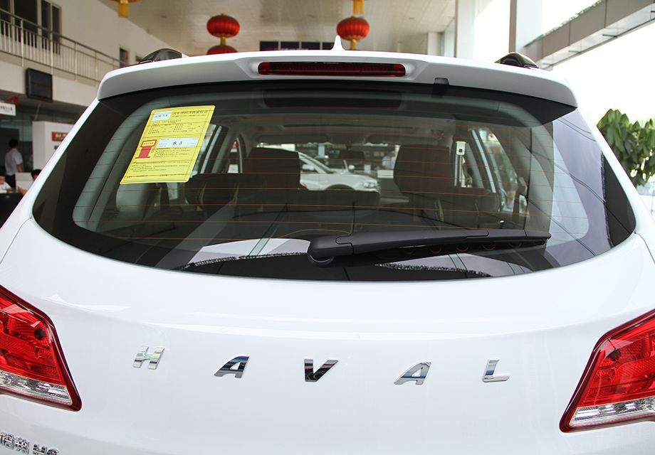 ��Ϊ���ڸĿ�ͣ���������ߴ粢û�иı䣬������4640mm��1825mm��1690mm��