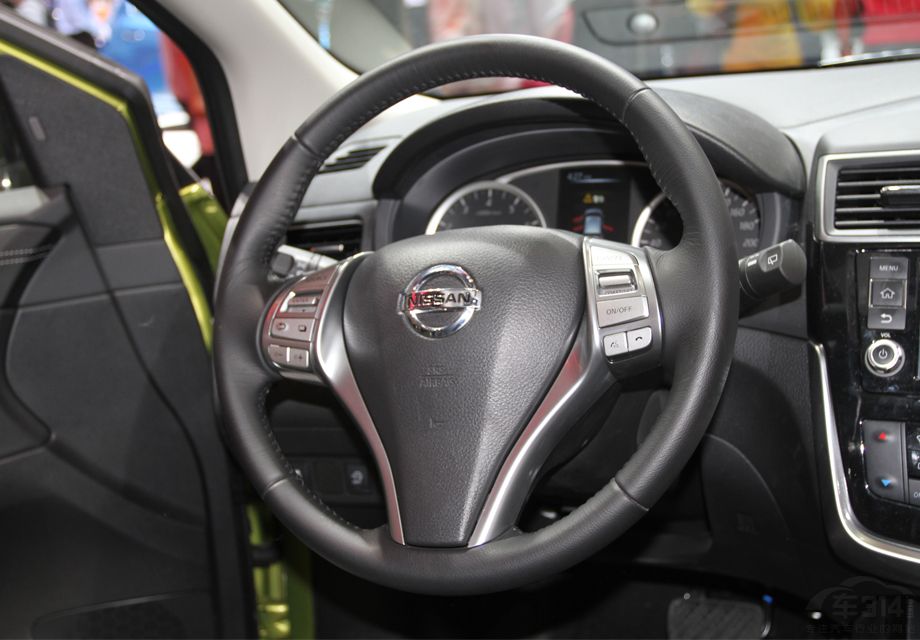 �³�������ȫ�����͵ķ����̺͵�����ƣ�����ʻǰ�������������Ƥ�ʷ��ߵİ�����