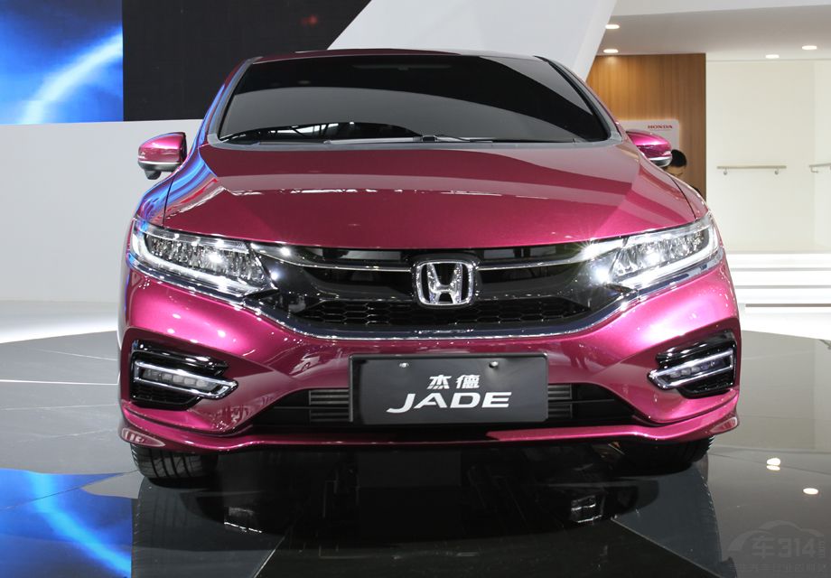 ��ε����ڸĿ�ܵ¿�ν��ȫ����װ��������ȫLED��Դ��ơ�LEDβ�ơ�18Ӣ������˼��Si��챡�ȫ���촰���Ҳ�ä������ͷ������ӦѲ��������ɲ����1.5T�����οƼ��������ȡ�