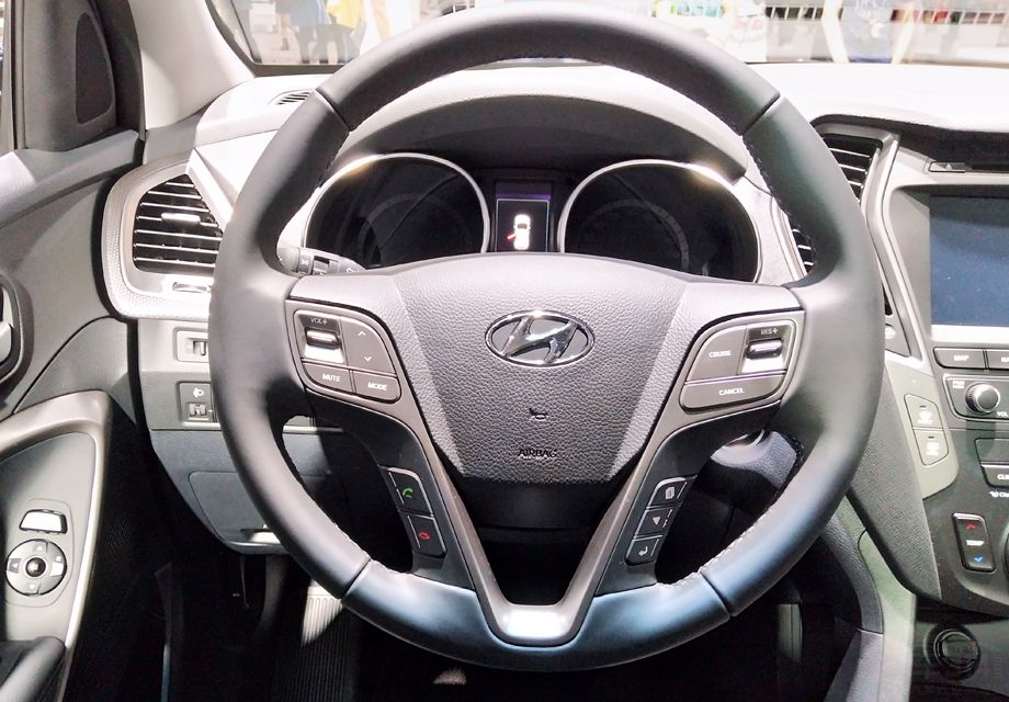 �����ߴ��ϣ�ȫ��ʤ��ĳ����߷ֱ�Ϊ4730mm��1880mm��1686mm�����Ϊ2700mm��